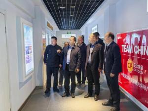 河南省農(nóng)業(yè)農(nóng)村廳屠宰管理處處長(zhǎng)劉衛(wèi)東一行蒞臨洛陽正大調(diào)研